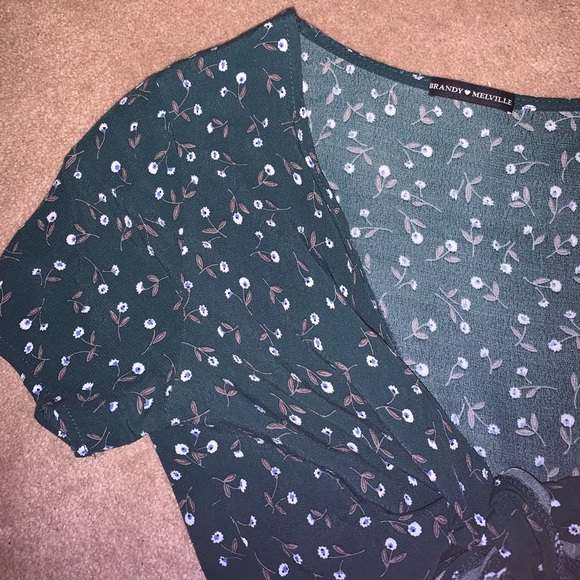 SOLD❌Brandy Melville Green Flower Rae Wrap Top - Picture 6 of 8